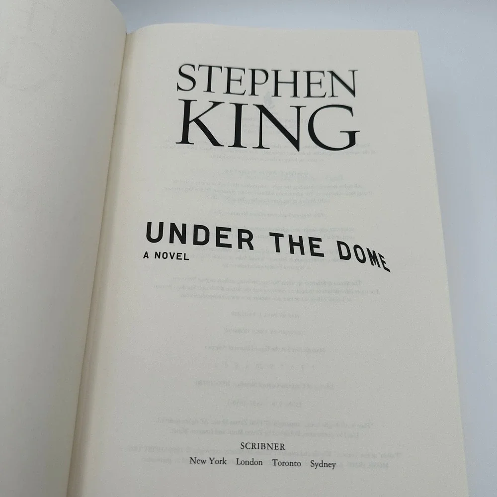 Stephen King Under The Dome 1st Edition 1st Printing Hardcover w/ Dust Jacket 09